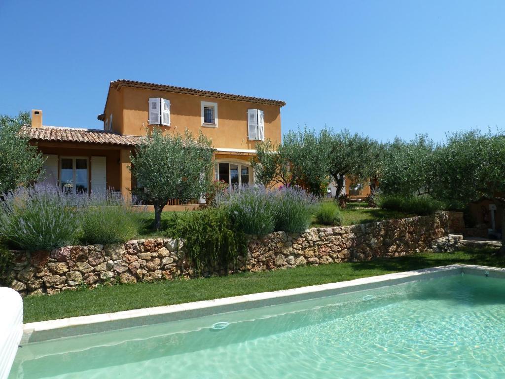Mas De L'Olivette Bed and Breakfast Cotignac Εξωτερικό φωτογραφία