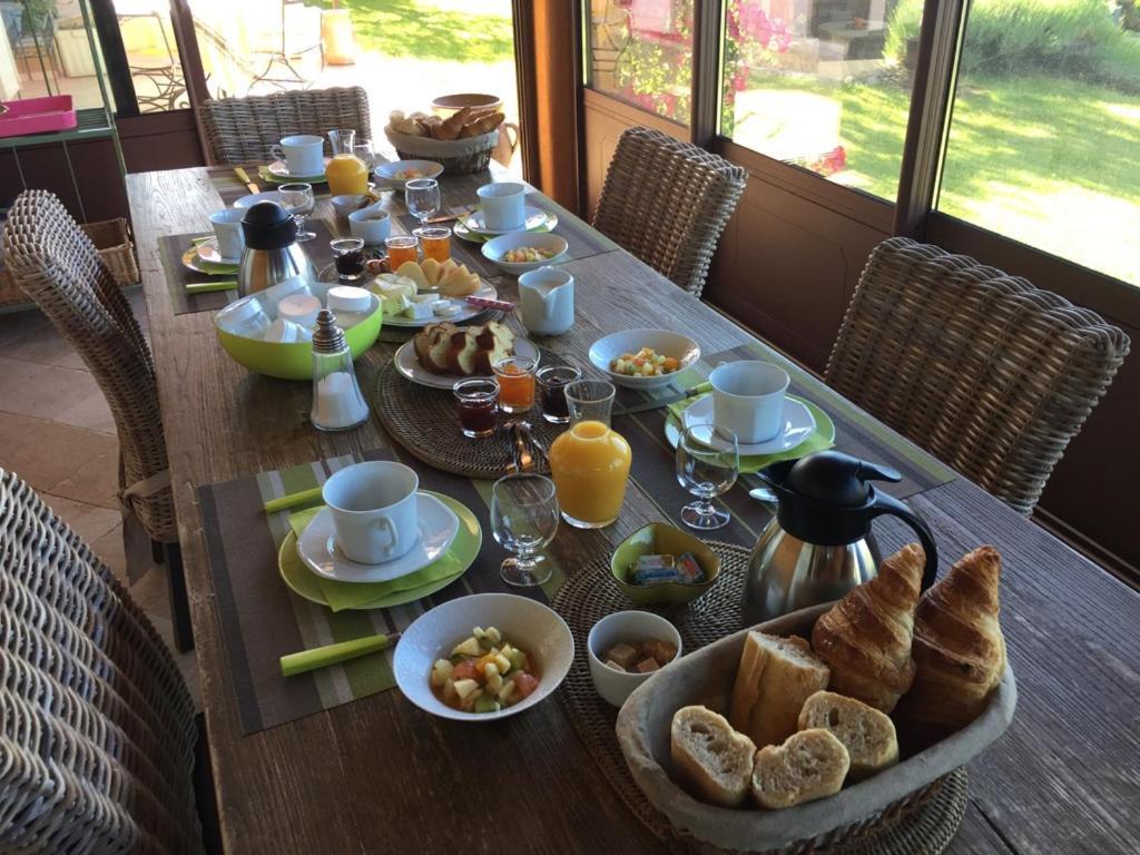 Mas De L'Olivette Bed and Breakfast Cotignac Εξωτερικό φωτογραφία
