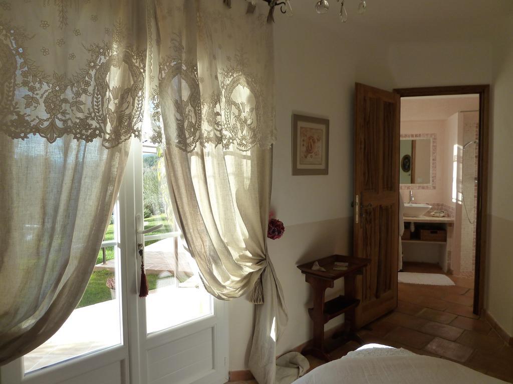 Mas De L'Olivette Bed and Breakfast Cotignac Δωμάτιο φωτογραφία